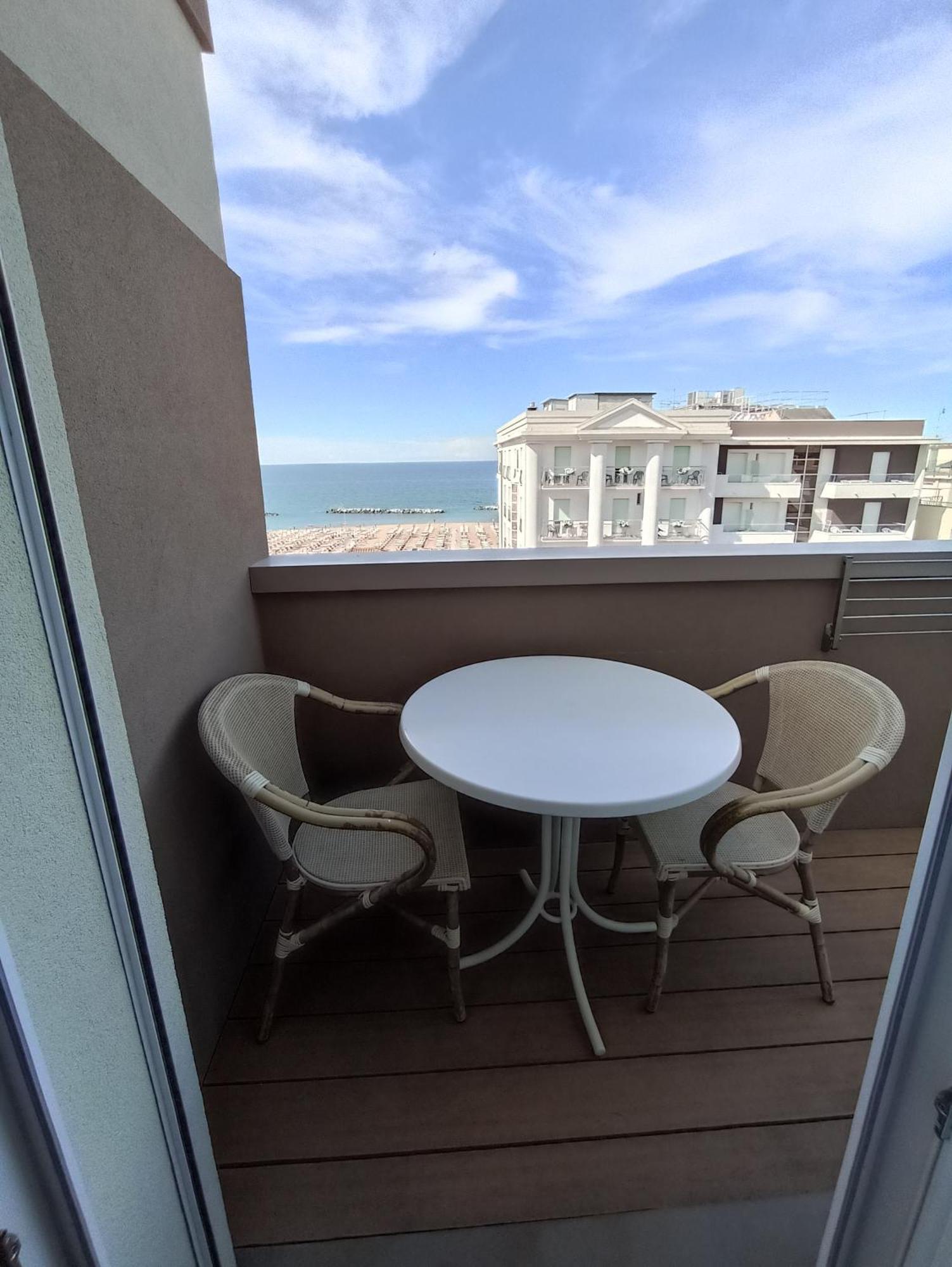 Hotel Atlas Gabicce Mare Kültér fotó