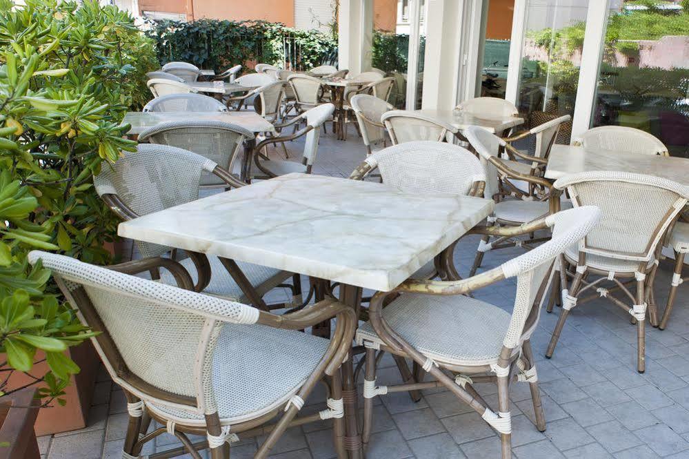 Hotel Atlas Gabicce Mare Kültér fotó
